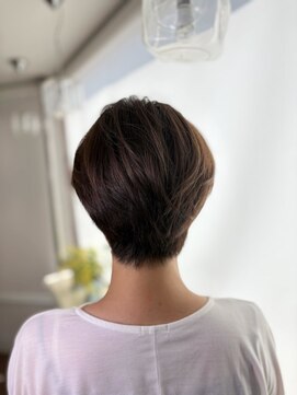 ヘアメイク フィリックス 板宿店(HAIR MAKE FELIX) ショート/グラデーション/イルミナ/ツヤ感/透明感