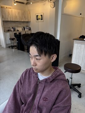 メンズカット バイ ソイクフ(メンズカット by SOY-KUFU) センターパートフェードカットツーブロックセンター分け東伏見