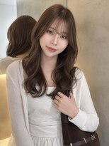 アイユー(ii+U)&nbsp;大人レイヤーカット　ベージュ　髪質改善