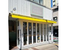 グランテテルアナ(Grand tete Luana)の雰囲気(光が入る店内です【ヘアカラー・トリートメント・髪質改善】)