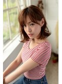 外ハネ　小顔　ミディ