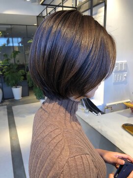 フィルムス 田町芝浦(FILMS) 黒髪/クラゲヘアー/オリーブグレー/小顔/ココアベージュ/田町