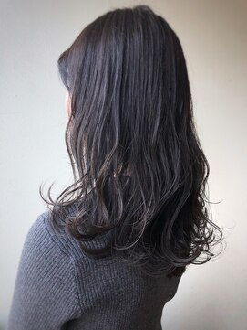 セルカ 高田馬場(CERCA) ◎ 赤味除去. シルバーアッシュ。【CERCA 高田馬場】