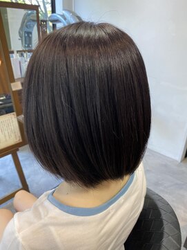 スタジオフツーロ バイ ビーヘアー(STUDIO FUTURO by BEhair) ショートボブ