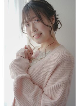 ヘア ショップキャリー タプタプで可愛い!シニヨンアレンジ