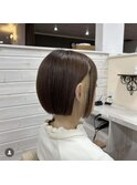 切りっぱなしボブ×抜きっぱなしイヤリング