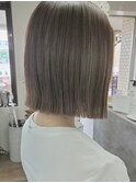 丸くならないボブ
