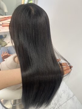 ロンドルピナス 小倉(Lond Lupinus) ブルーブラック/ワイドバング/美髪のススメ/外ハネボブ/北九州/