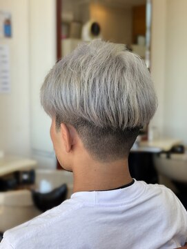 ふかみ理容院 グレーダブルカラー×メンズマッシュ