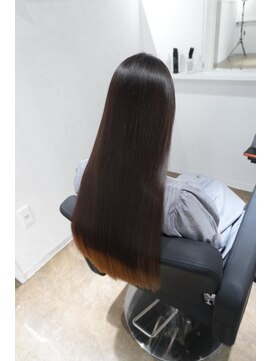 ミヨン 京都烏丸店(miyon) 【miyon】韓国レイヤーカット×暗髪カラー×髪質改善