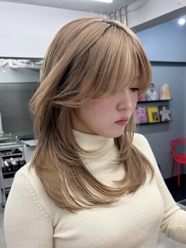 ミルキーベージュ/韓国/レイヤーカット
