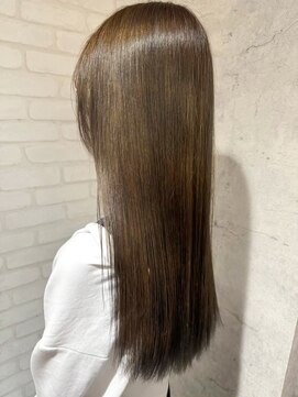 アフィナー(Afinar) 【横浜駅/横浜西口】グレージュ