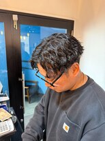 オーバー 町田店(OVER)&nbsp;横に膨らまないツイストスパイラルパーマ
