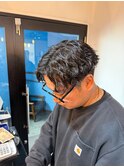 横に膨らまないツイストスパイラルパーマ
