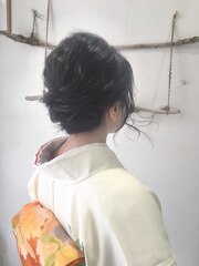 しっとり訪問着で結婚式お呼ばれルーズアップ