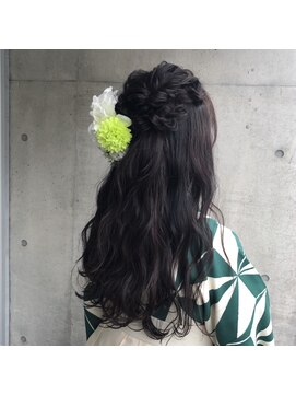 アピッシュ ギンザ(apish ginza) tomoヘア＊卒業式似合わせヘアアレンジ　シンプルハーフアップ