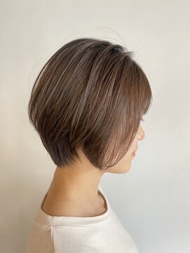 ブロッサム 若葉店(Blossom) 前下がりすっきりショート