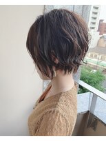 大人可愛い20代30代40代小顔ワンサイドショートボブ丸み前下がり