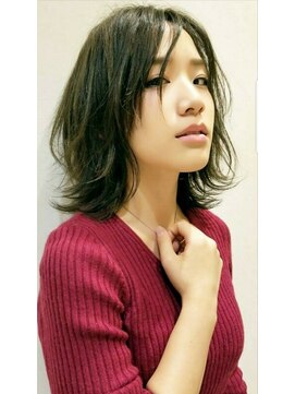 ギミック 自由が丘(gimmick) くびれ外ハネミディアム【自由ヶ丘髪質改善オージュアサロン】
