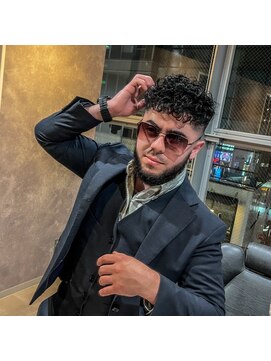 メグロバーバーショップロッポンギ 目黒六(MEGURO BARBER SHOP 6PPONGI) 【大流行】スペインカール