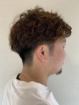 ビスクヘアデザイン(bisq hair design) 刈り上げ　フェード　短髪　スパイキーショート　ベリーショート