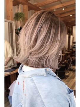 ラグーン(LAGOON) バレイヤージュグレージュハイライトダブルカラーケアブリーチ