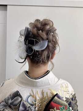 キング 心斎橋店(K!ng) ハイライトカラーミルクティーベージュレイヤーカット