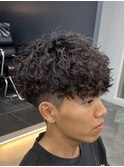 韓国へアカルマパーマワックスなしセンターパート黒髪ウルフ