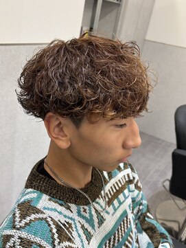 ビカムメンズヘアー 栄店(become men's hair) ブラウン波巻きパーマ/メンズパーマ/メンズカラー/名古屋栄