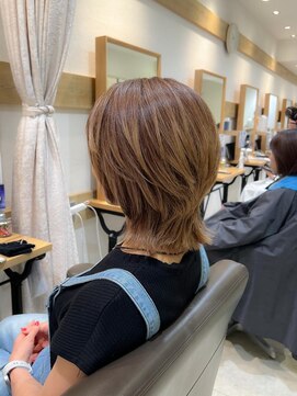 ステラバイケンジ 藤沢(STELLA by KENJE) 白髪ぼかし細めハイライト30代40代50代ベージュ