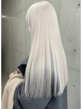 プネル 渋谷(PUNEL) 原宿　ホワイトシルバー　ロングレイヤー/ケアブリーチ