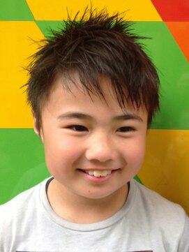 ヴィジョン(VISION) お子様ネウウルフカット 子供カット☆