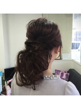 シーヘアー(C hair) お呼ばれシックスタイル