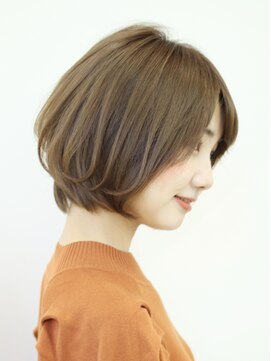 ラグエル(RAGUEL) ひし形シルエット　ショートボブ