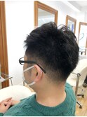 メンズショート　マッシュ　センターパート　メンズパーマ