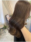 アッシュグレージュ