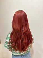 ラクヘアー 上福岡店 レッド系カラー暖色カラーロングヘア―１０代２０代うるツヤ髪