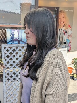 ヒカリス 東三国(HIKARIS) 笑顔溢れる/ロングヘア/韓国ヘア/顔まわりカット