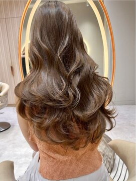 ロンド アンブル 四条烏丸(Lond ambre) 【Lond ambre】レイヤー/似合わせカット/メルティカラー