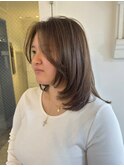 ストレートで可愛いミディアムレイヤー