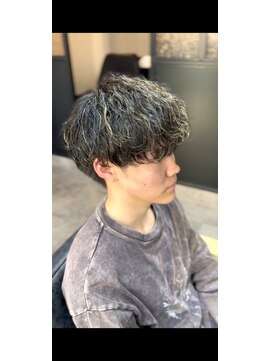 トッカ(tocca) ツイスパシャドウパーマ/無造作マッシュ/メンズパーマ