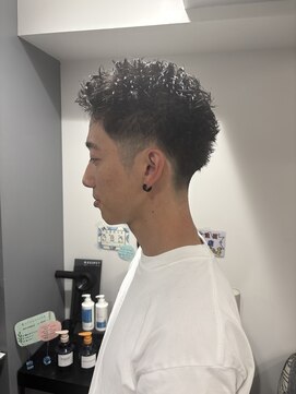 キャパ セントラル 天神 大名店(CAPA central) スパイキーショート 短髪ヘア 10代 20代