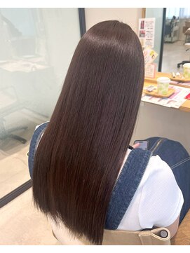 ファムバイアヴァンス(Femme by AVANCE.) 大人リッチブラウン×艶ストレート