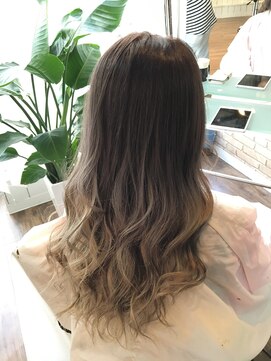 ルシェルシュ 池袋(RecheRche) 【外国人風グラデカラースノーホワイティグレージュ×坂口飛翔】