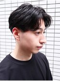 くせ毛を活かしたセンターパート