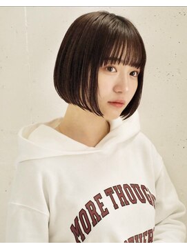 ラミ(L'ami) 暗髪カラー 切りっぱなし ミニボブ シースルーバング☆