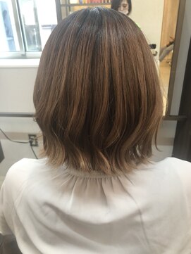 アプシー 三田駅前店(Apsee) インナー2ブロックボブ