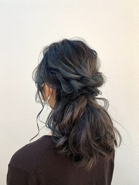 ロルド シェリ(Rold Cheri) ハーフアップ