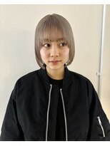 ニコ シモノセキ(NIKO Shimonoseki) ホワイトボブ/切りっぱなしボブ/ブロンド/ホワイトミルクティー