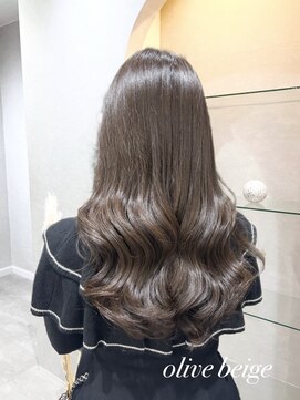 カラークチュール(Color Couture) ヘーゼルベージュ/エアリーロング/美髪のススメ/オージュア